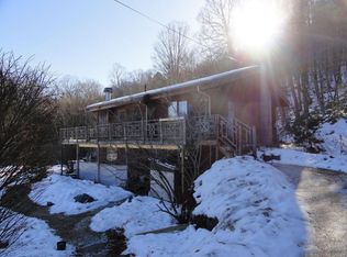 3011 Jacobs Ladder Rd, Becket, MA 01223