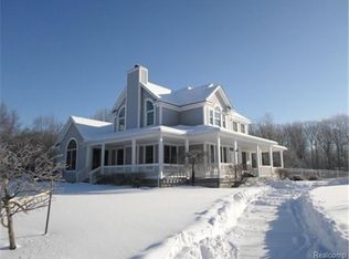 5140 Myrtle Ln, Fenton, MI 48430