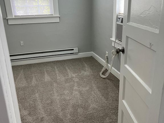 4th image of 89 Dahlgren Ave #4