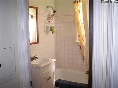 5th image of 12700 Shady Oak Blvd