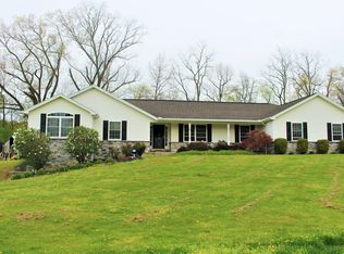 825 York Rd, Dover, PA 17315