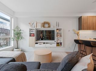 533 E 3rd St #7, North Vancouver, BC V7L 1G4