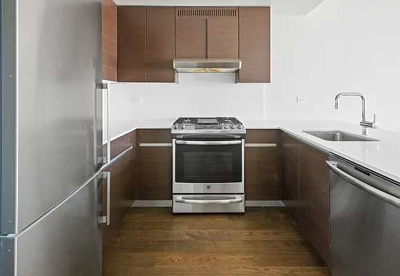 Rented by Brookfield (Funnel) | media 38