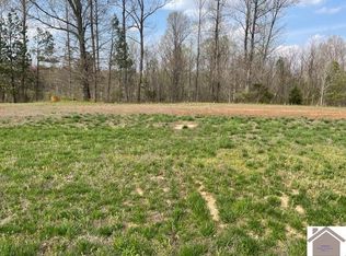 130 Ridge Rd, Paducah, KY 42003