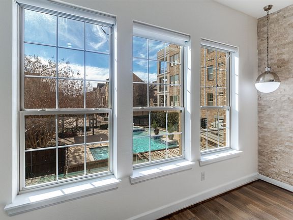 2nd image of 5015 Meridian Ln Unit 1102