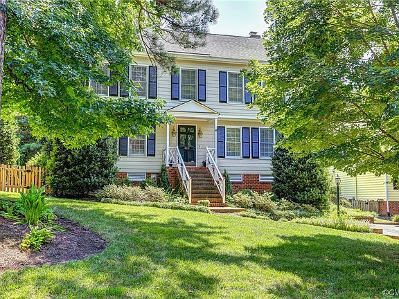2nd image of 409 Anneslie Ct