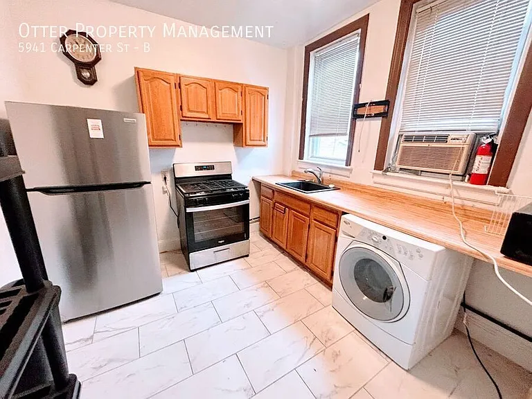 5941 Carpenter St #B — Photo 15
