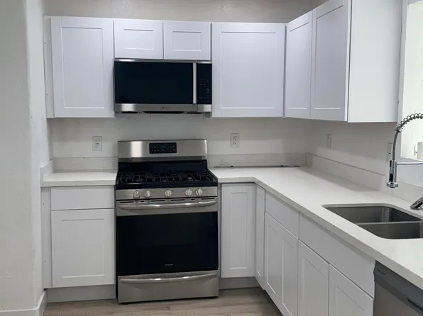 1301 W SUNLAND Avenue, Phoenix, AZ 85041