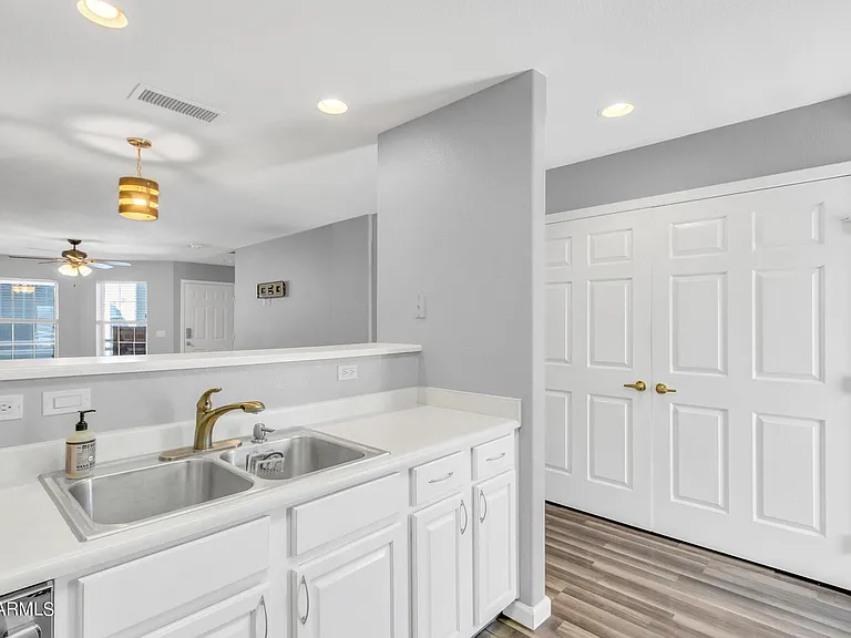 1505 N Center St #215 — Photo 7