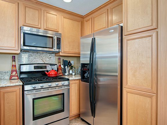 Fully remodeled kitchen 