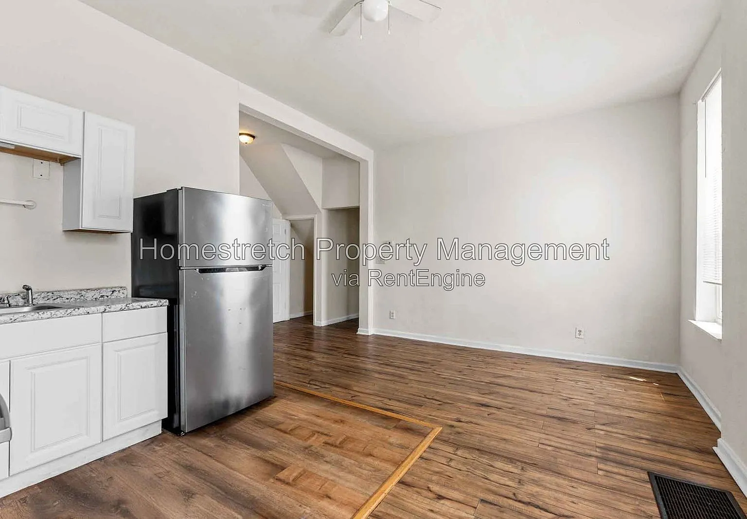 2 bed, 1.0 bath, 1056 sqft, $950 — Photo 2