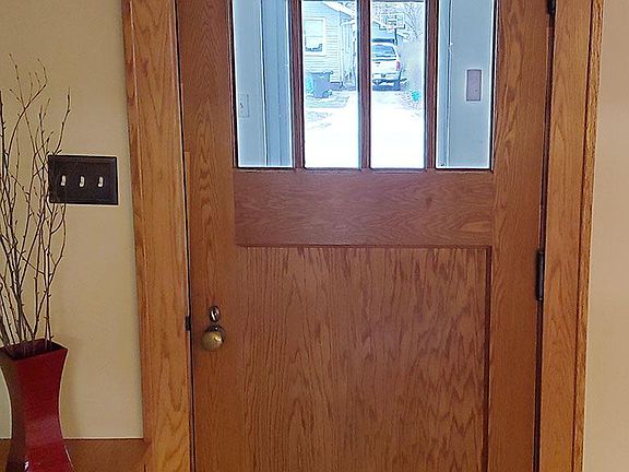 5th image of 1419 W Lexington Ave
