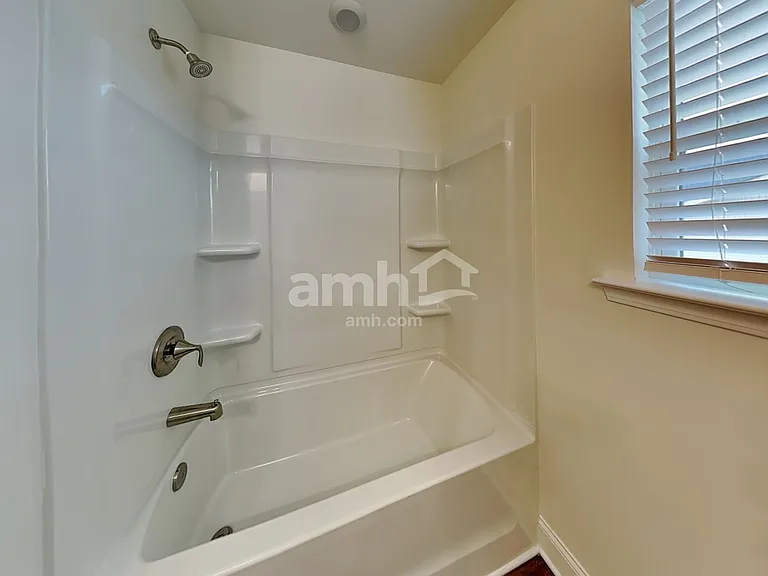 5020 Hudson Valley Dr — Photo 24