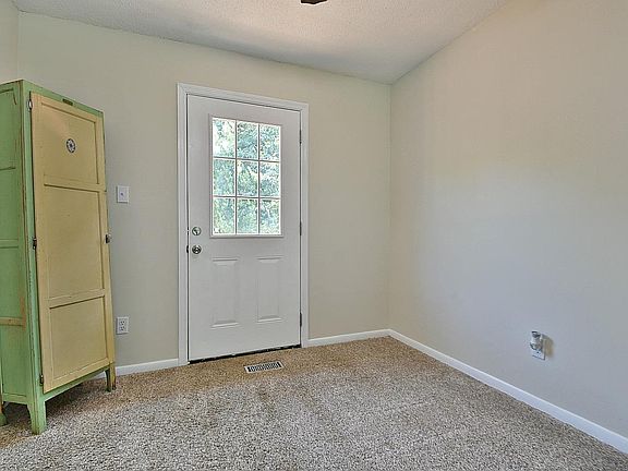 4th image of 6312 Cadbury Dr