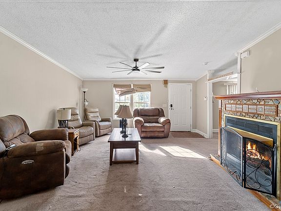 3rd image of 18408 Bishop St