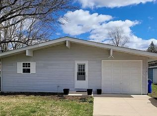 1434 S 32nd St, Decatur, IL 62521