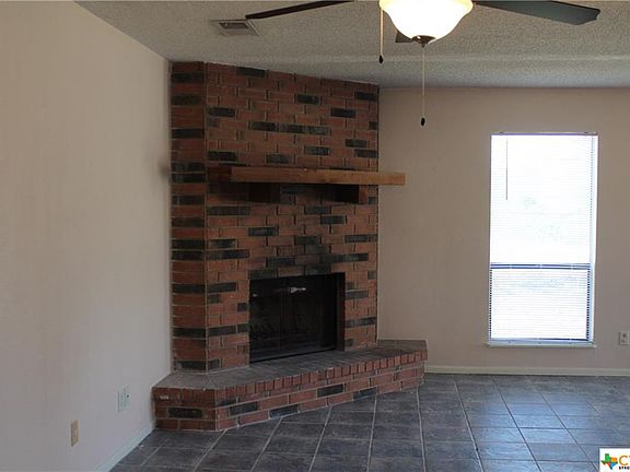 2nd image of 810 McGar St