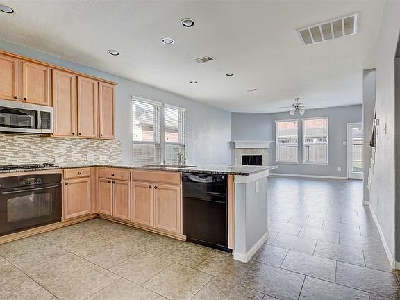 3rd image of 16934 Creek Mountain Dr