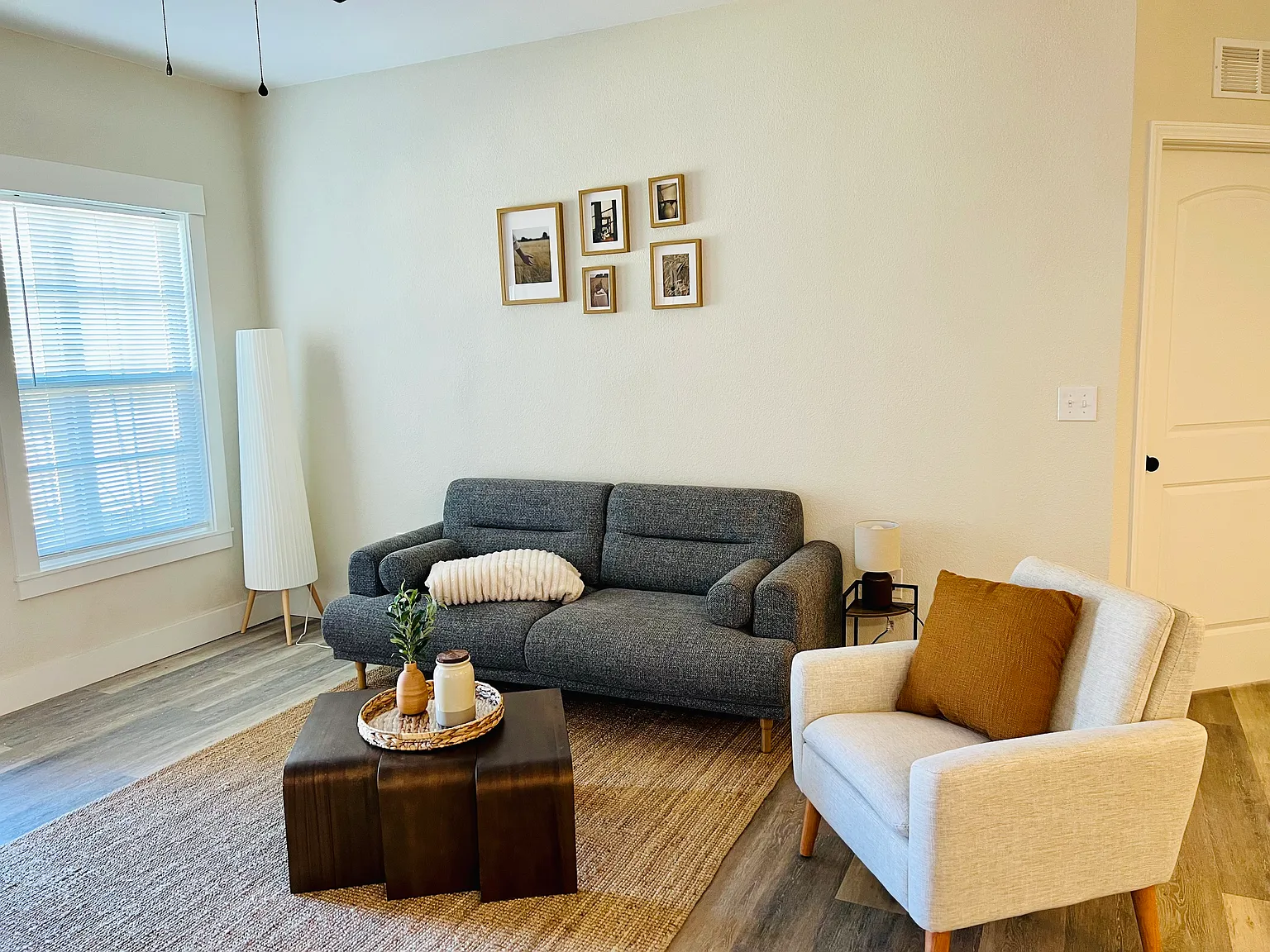 2 bed, 1180 sqft, $1,390 — Photo 3