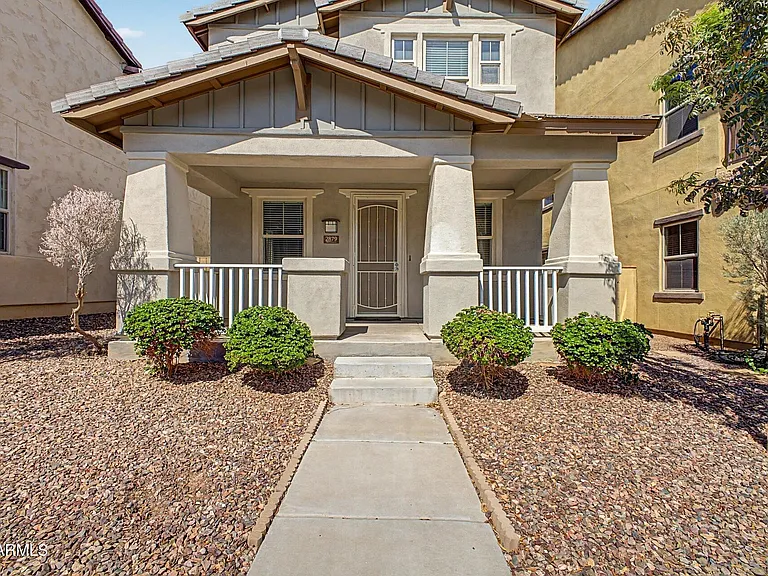 2879 N Claire Dr — Photo 4