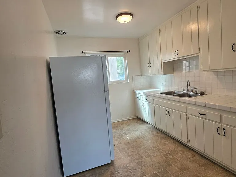 4415 Rosebud Ln #A-J — Photo 3