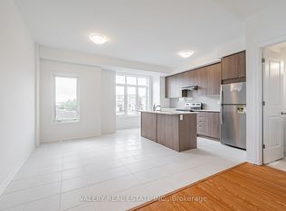 101 Pidgeon St #E04, Toronto, ON M1L 0J3