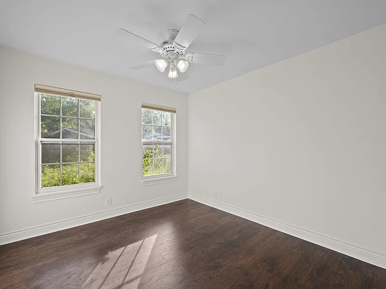 3811 Byron Dr — Photo 4