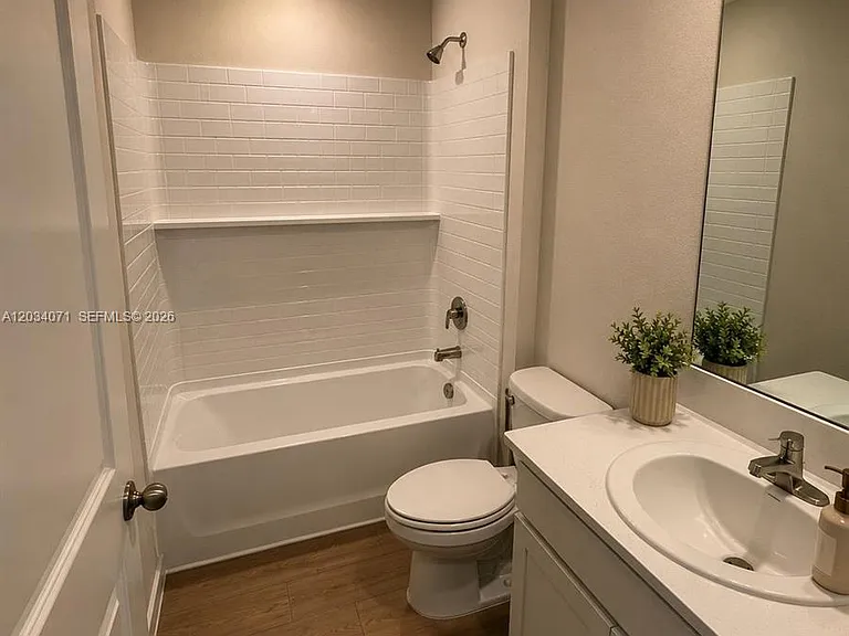 544 Ilaria Ct — Photo 20