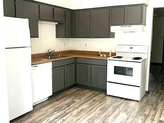 5th image of 1605 Mossglenn Cir