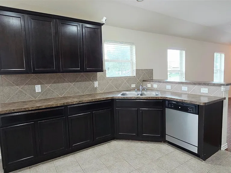 2767 Morgensen Dr — Photo 9