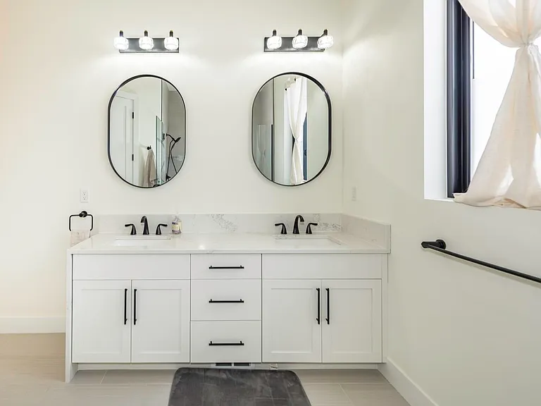 1858 Upland Dr — Photo 29