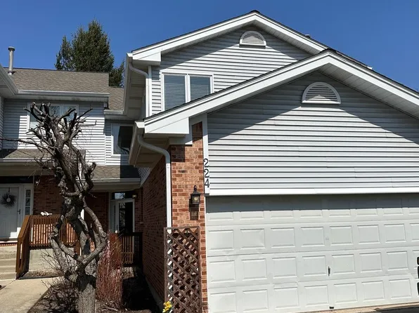 224 Charlotte Pl, Cary, IL 60013