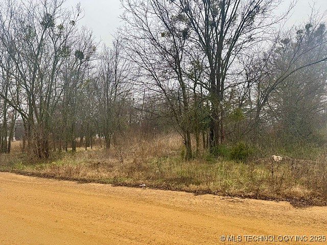 2nd image of Nail St