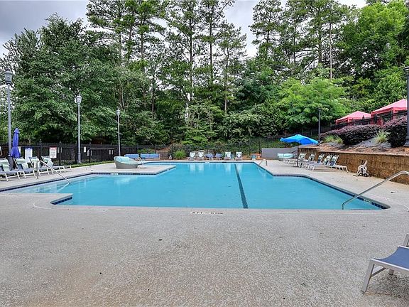 2nd image of 799 Hammond Dr