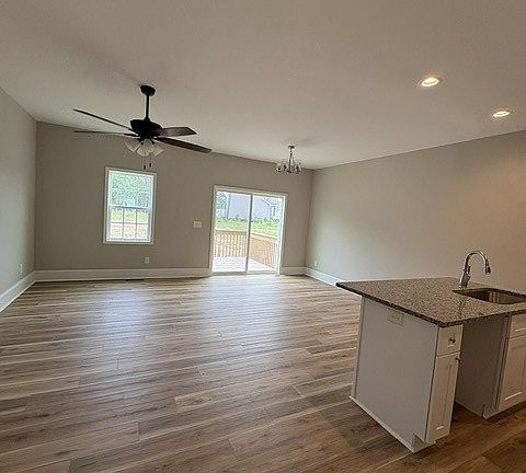 2nd image of 402 Caddie Ct