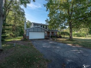 633 W Erie Rd, Temperance, MI 48182