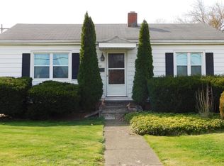 2241 E 38th St, Erie, PA 16510
