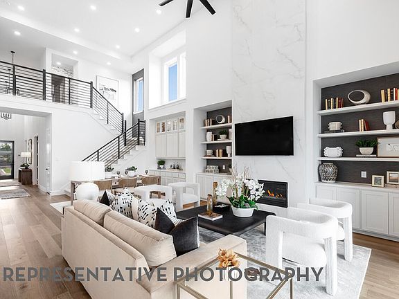 3rd image of 4415 Azalea Trl