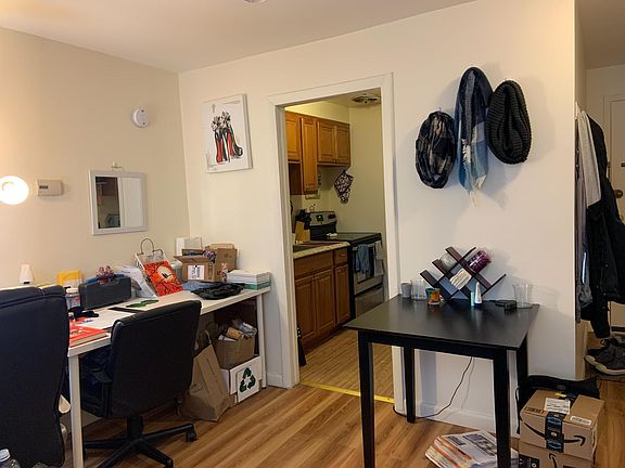 4th image of 197 Kent St APT B-2