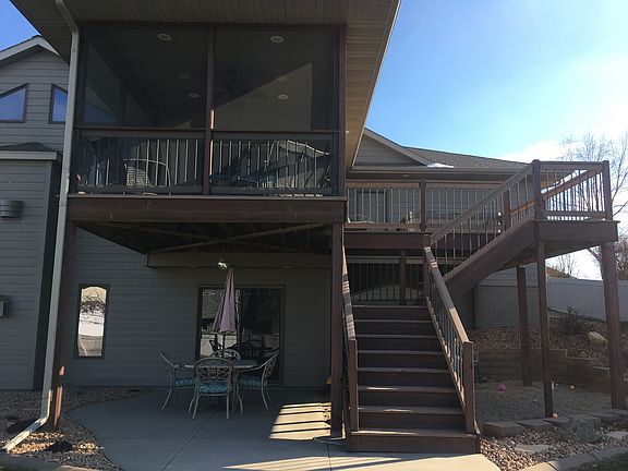 Covered/screened deck