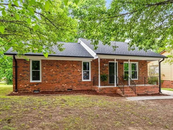 1819 Bothwell St, Greensboro, NC 27401