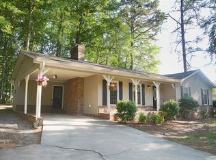 1844 Pine Grove Dr, Asheboro, NC 27205