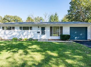 36165 N Edgewood Dr, Gurnee, IL 60031