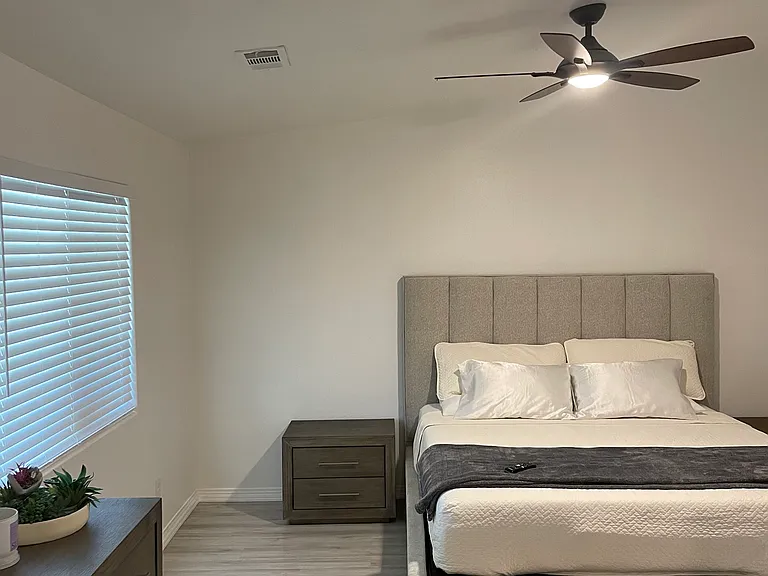 713 Salazar Ave — Photo 9