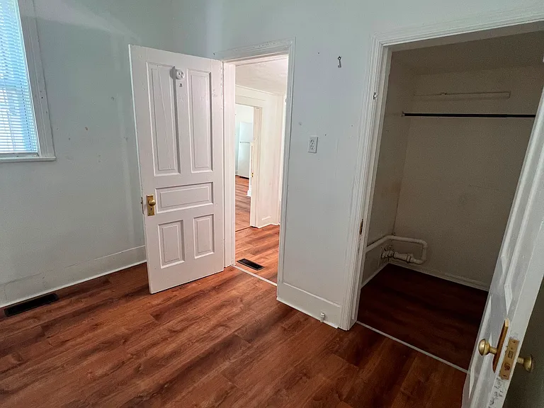 625 Wood St — Photo 7