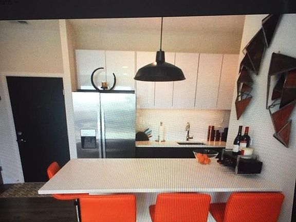 3rd image of 4027 N Broadway St APT 503