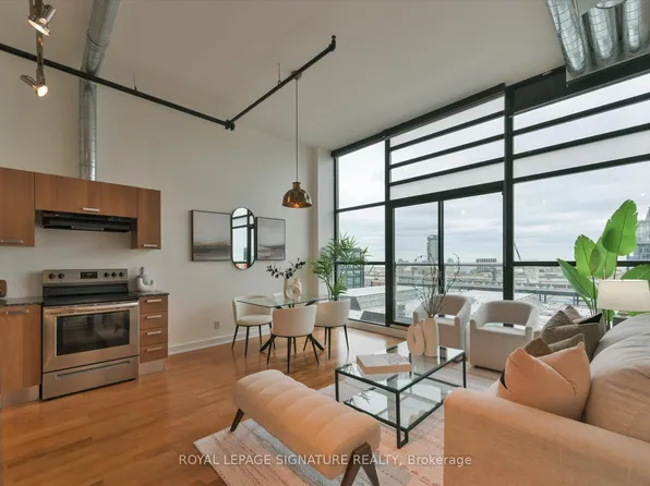 43 Hanna Ave #618, Toronto, ON M6K 1X1