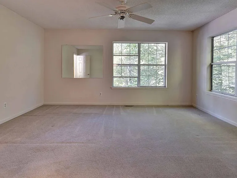 5409 Horan Ct — Photo 12