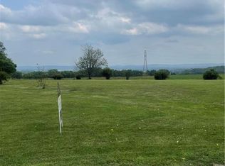 221 Young Rd, Nazareth, PA 18064