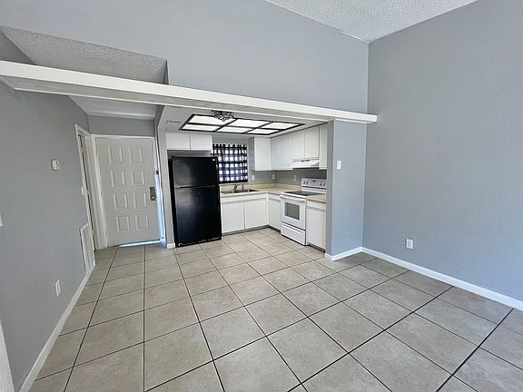 5th image of 3107 39th Ave S #3107